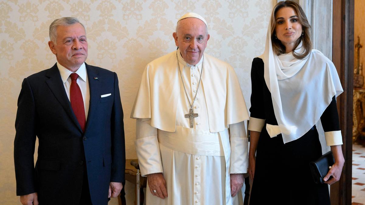 König Abdullah II, Papst Franziskus und Königin Rania
