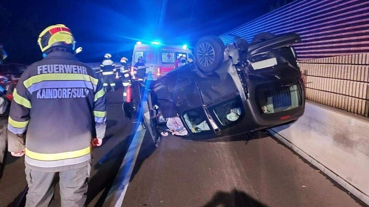 Ein Auffahrunfall mit anschließendem Überschlag ereignete sich auf der A9 auf Höhe Lebring