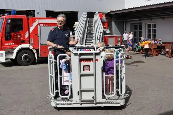 Danach folgte eine kurze Erklärung, zu welchen Einsätzen Feuerwehren heutzutage alarmiert werden.