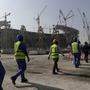 Drei Arbeiter sollen im Zuge der Stadion-Neubauten verstorben sein