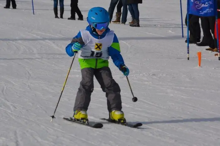 Beim Skirennen der Jugend...