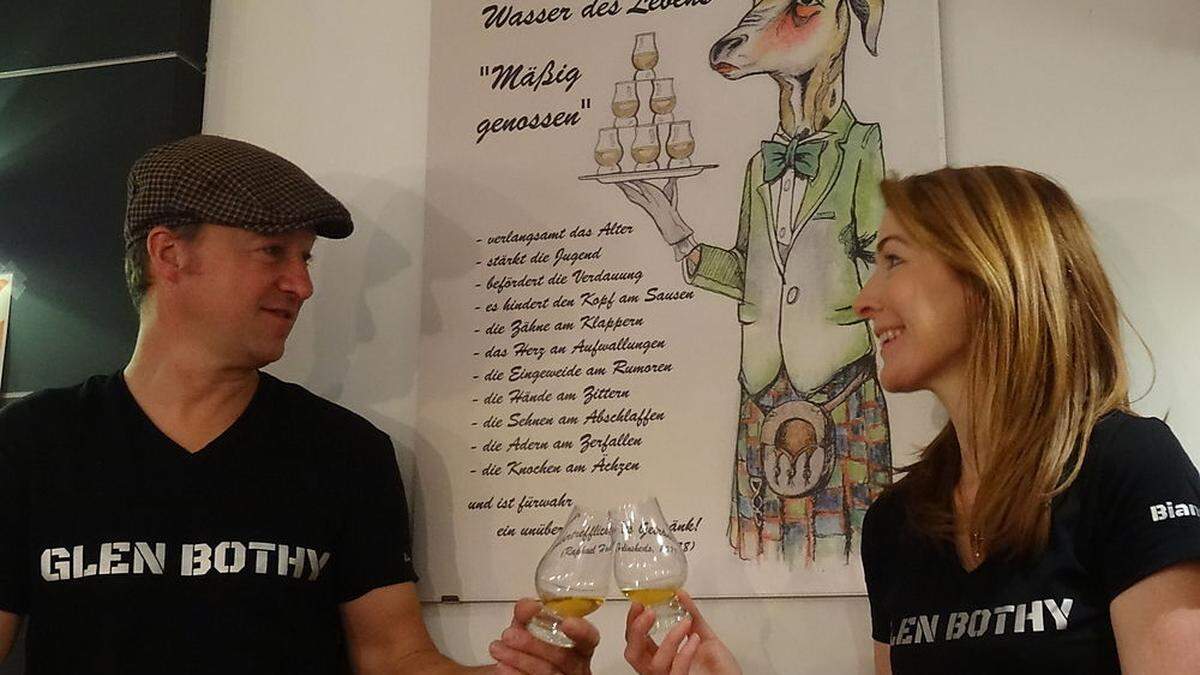 Mit ihrer Whisky Bar in Obervellach haben sich Heimo und Bianca Aichholzer einen langjährigen Traum erfüllt