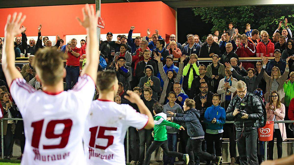 Wenn Bad Gleichenbergs Kicker im ÖFB-Cup auf Red Bull  alzburg treffen, werden 4000 Fans die Bad Gleichenberg-Arena in einen Hexenkessel verwandeln