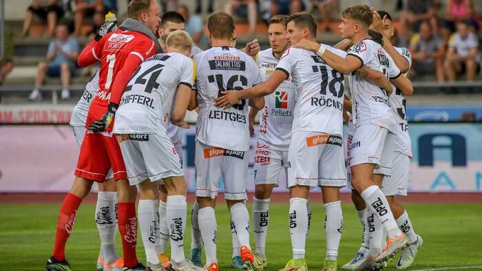 Der Wolfsberger AC und Vizemeister Sturm Graz haben sich am Samstagabend, dem 23. Juli, in der 1. Runde der Fußball-Bundesliga mit 1:1 (1:1) getrennt.