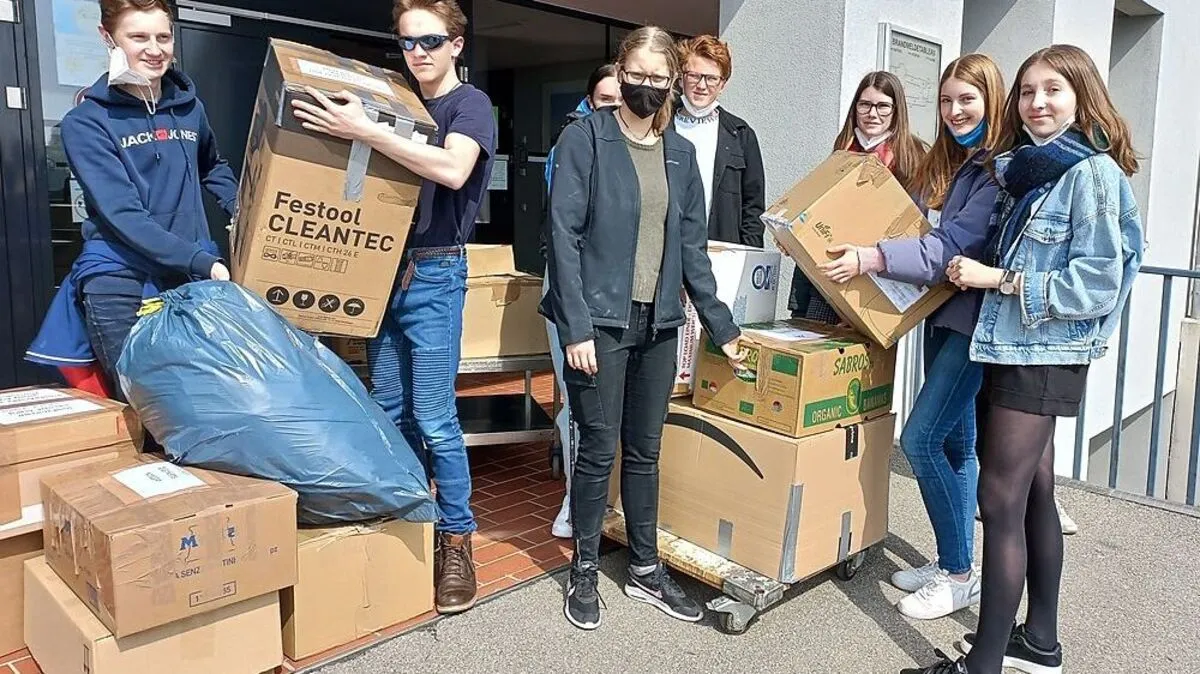 Die Spenden wurden verpackt und nach Klagenfurt gebracht