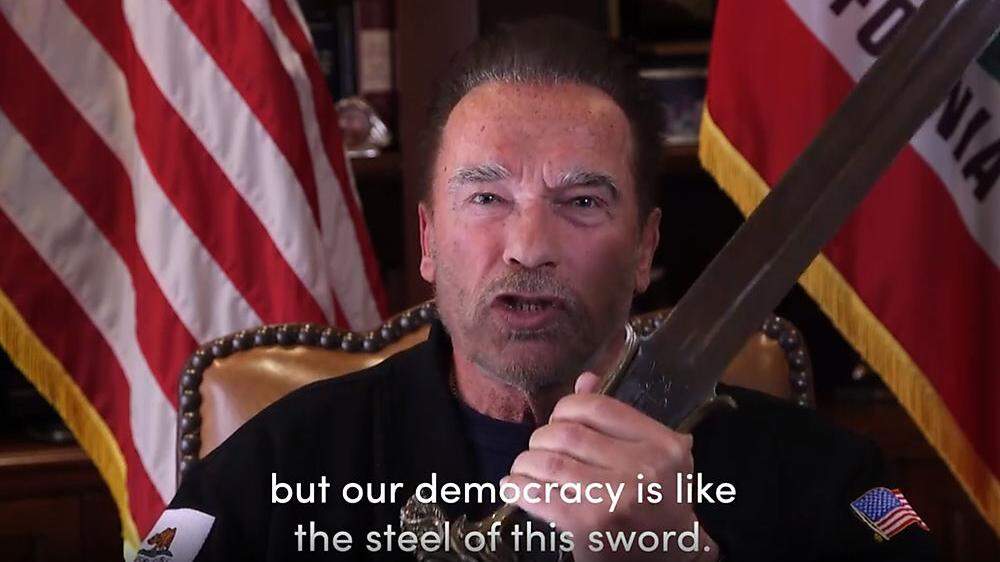Bild aus dem Video, das Schwarzenegger am Sonntag veröffentlichte.
