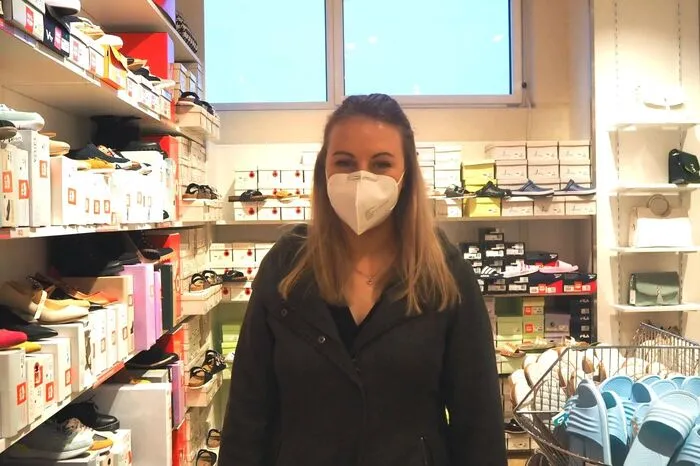 "Ich brauche Kinderschuhe für meinen kleinen Sohn, aus den alten ist er rausgewachsen und dann kann ich für mich auch gleich ein wenig mitschauen", erzählt Nadine König.