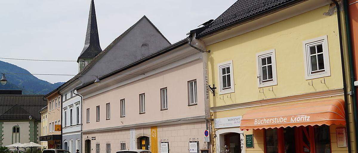 In der "Alten Gemeinde", wo sich jetzt die Bücherstube Moritz befindet, war das Jugendzentrum im ersten Stock untergebracht