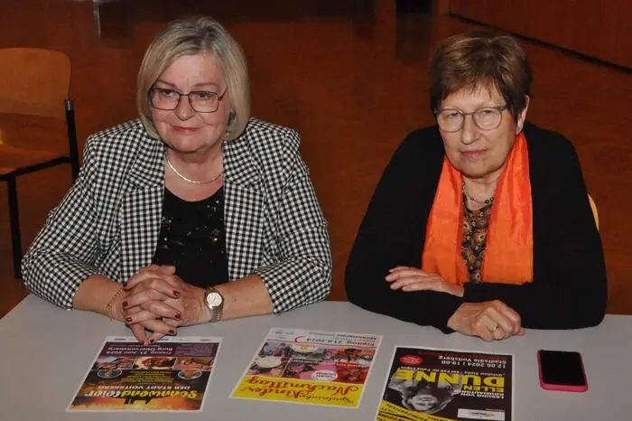 Die Krimiautorin begeisterte mit ihrem Buch „Unfollow Stella – Ein Fall für Patsy Logan“.
