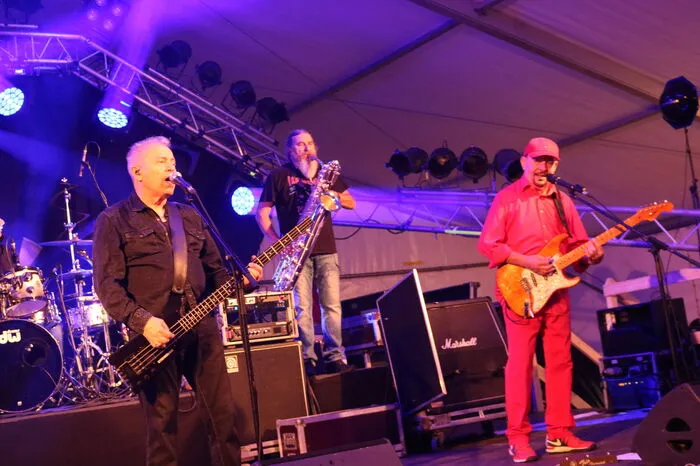 Mit ihren Hits wie "Skandal im Sperrbezirk", "Schickeria" und "Ich schau dich an" sorgte die Band aus München für tolle Stimmung...