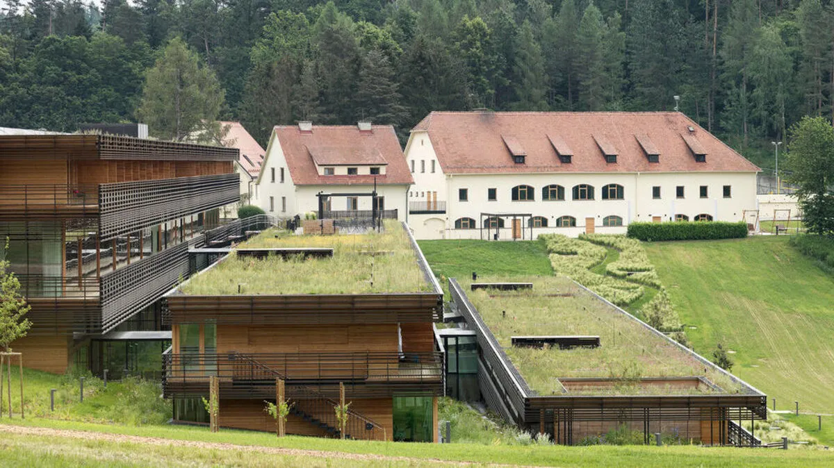 Der Josefhof in Graz-Mariatrost. Für den Umbau und Neubau zeichnet das Architekturbüro Dietger Wissounig verantwortlich 