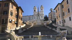 Die 297 Jahre alte Spanische Treppe in Rom