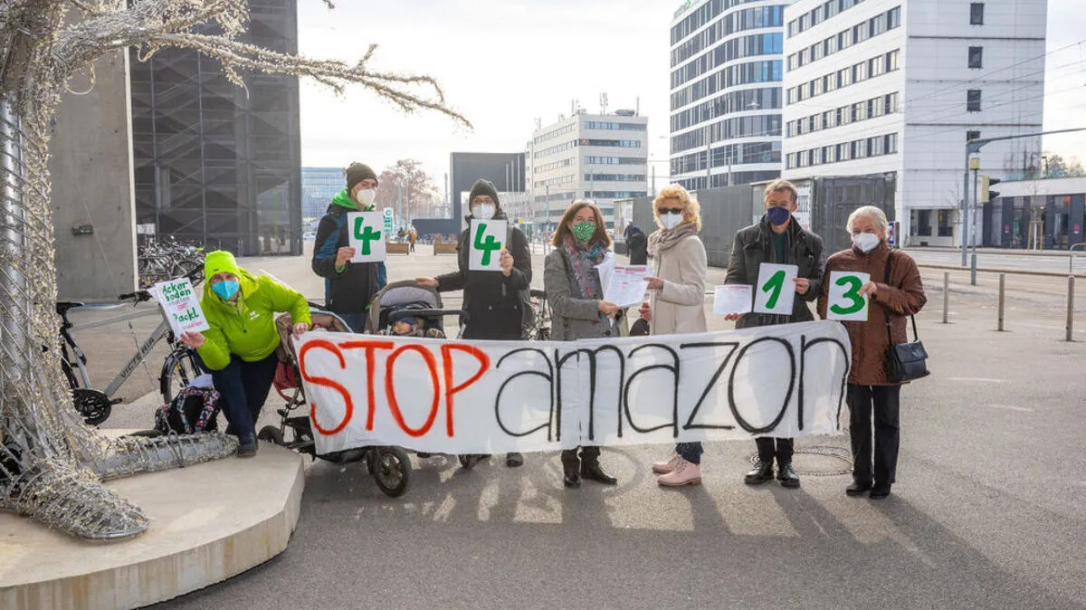 4.413 Unterschriften aus der Petition wurden übergeben