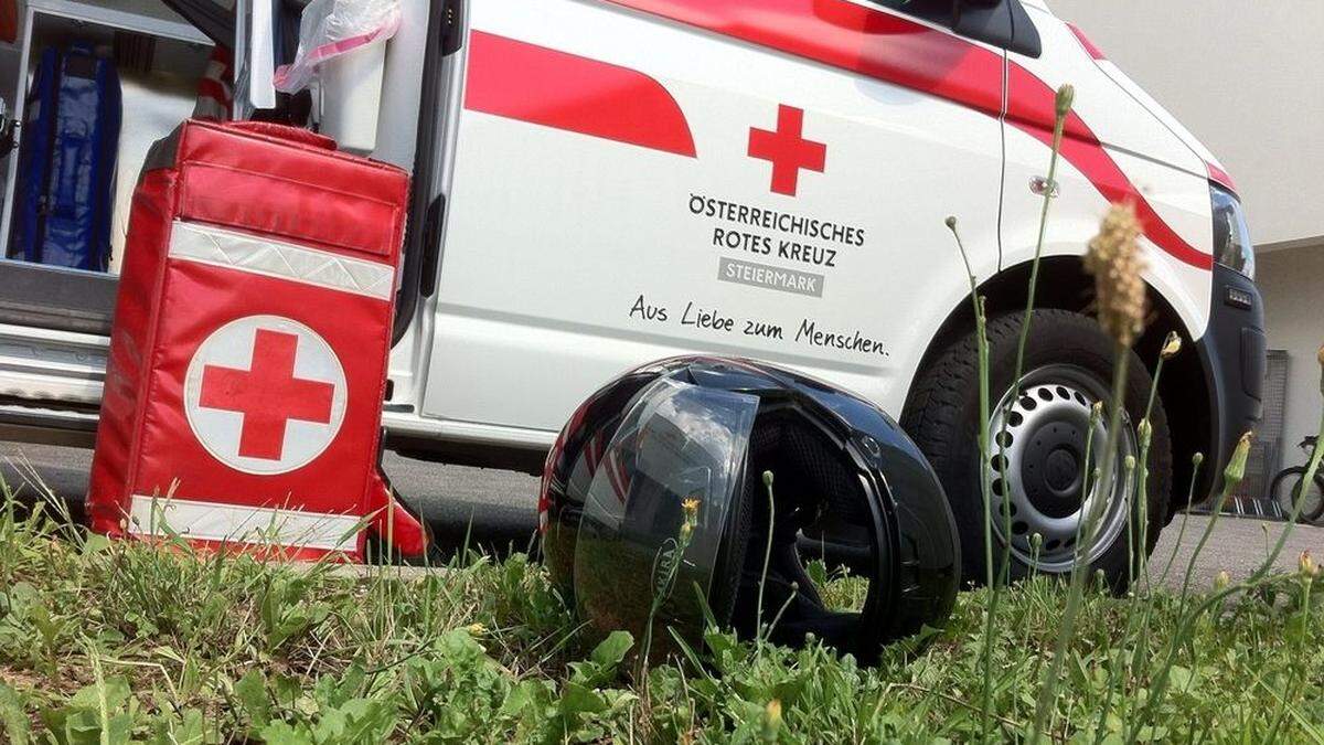 Die Rettung brachte den verletzten Jugendlichen ins LKH Voitsberg (Sujetfoto)