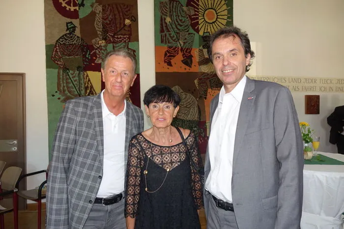 Vom Landesgericht Leoben waren Gerichtspräsidentin Ulrike Haberl-Schwarz und Staatsanwalt Walter Plöbst da, von der Montanuniversität Rektor Wilfried Eichlseder und von der Wirtschatfskammer Elfriede Säumel und Alexander Sumnitsch. Das AMS war durch Helmut Wiesmüller und die Arbeiterkammer durch Edwin Kriechbaum vertreten.