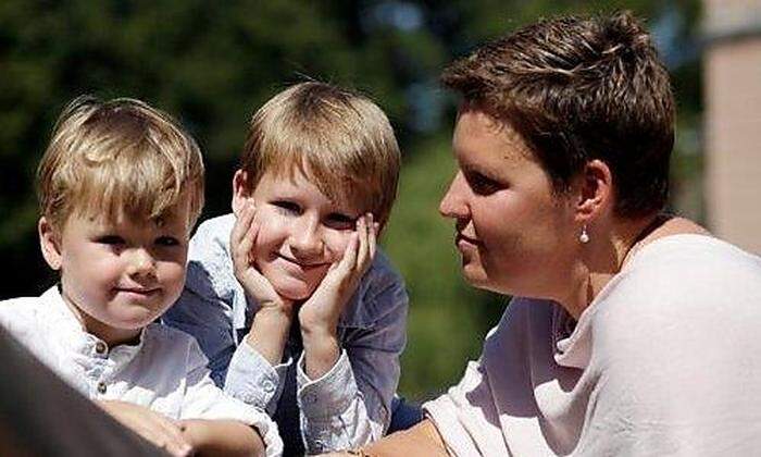Staudinger mit ihren beiden Söhnen