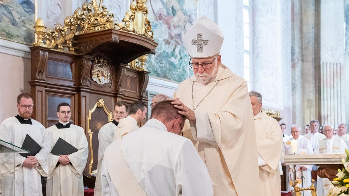 Nur eine Priesterweihe durch Bischof Josef Marketz gab es diesen Sommer in Klagenfurt.