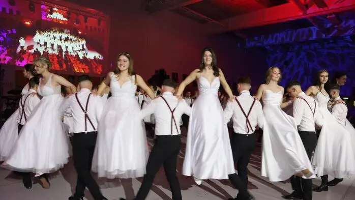 Am Samstag ging in der Arena Feldbach der Maturaball der HAK Feldbach über die Bühne 