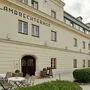 Der Lambrechterhof soll umgebaut werden, es ist von einer Gesundheitseinrichtung die Rede