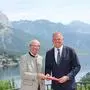 ABD0040_20250630 - GRUNDLSEE - ÖSTERREICH: (v.l.) Der Salzburger Landeshauptmann Wilfried Haslauer (ÖVP) und der steirische Landeshauptmann Mario Kunasek (FPÖ), anlässlich der Vorsitzübergabe der Landeshauptleutekonferenz an die Steiermark am Montag, 30. Juni 2025 am Grundlsee im steirischen Salzkammergut. - FOTO: APA/FRANZ NEUMAYR