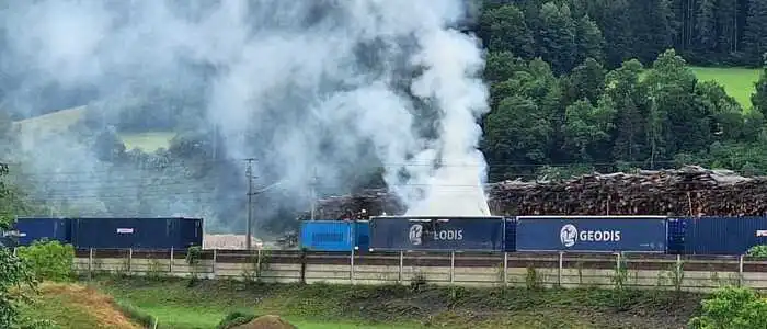 Am Bahnhof in Oberaich nahm das tragische Unglück seinen Lauf. Der Rauch war weithin sichtbar