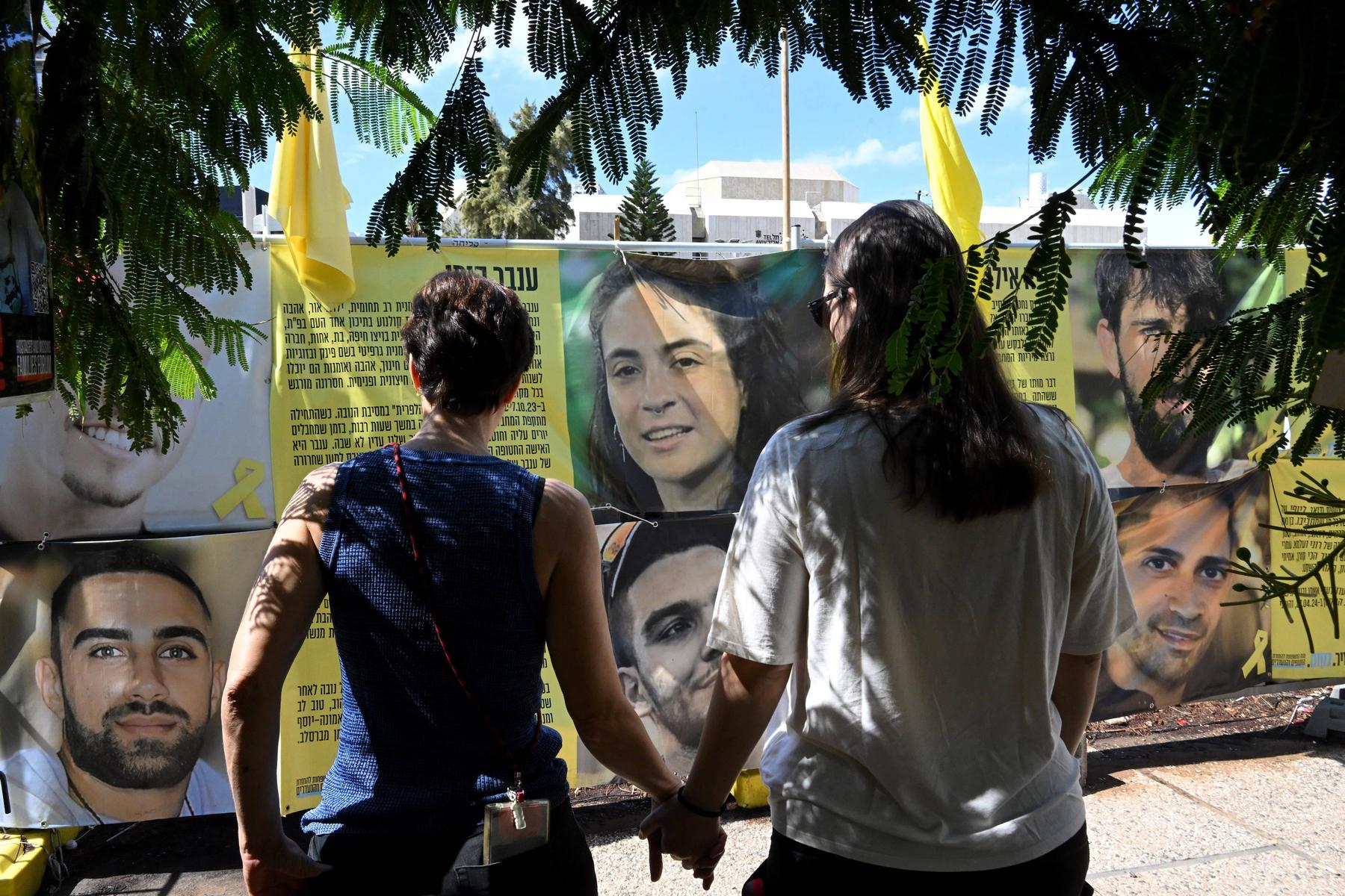 Ankündigung Israels: Hamas werde die 20 lebenden Geiseln Montagfrüh freilassen