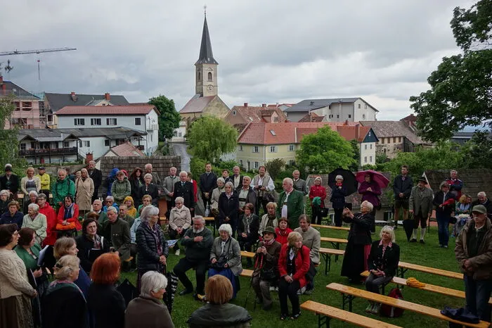 Blick vom Kalvarienberg auf die St. Radegunder Pfarrkirche