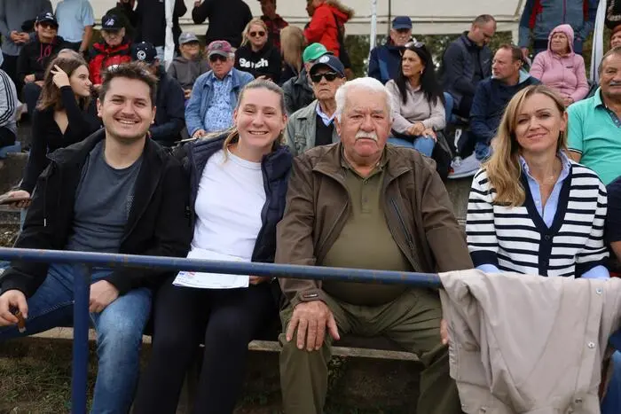 Die Kinderpiloten, die nach den erfahrenen Rennfahrern auf die Strecke durften, sorgten bei den vielen Motorsport-Fans für Begeisterung