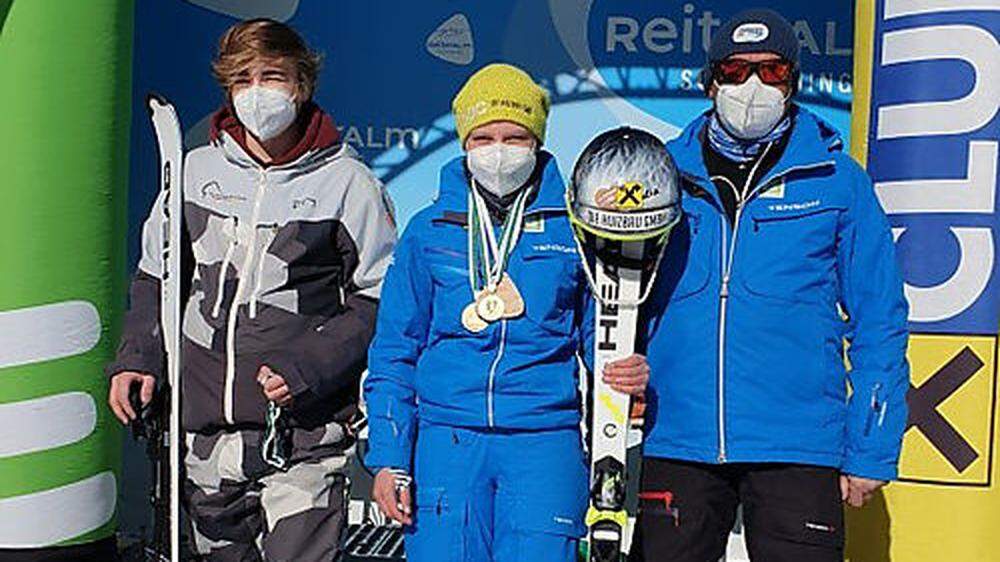 Felix Wirnsberger, Julia Bauer und Gottfried Wolfsberger vom steirischen Skiverband 