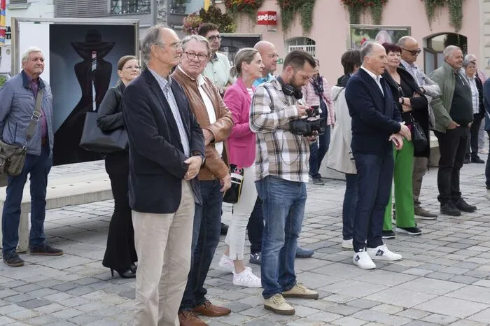 Klicken Sie sich durch die Bilder zum Photomonat 2023!