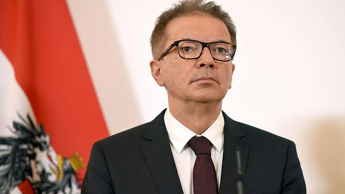 VIENNA, AUSTRIA - MARCH 13: Austrian Minister of Social Affairs, Health, Care and Consumer Protection Rudolf Anschober announces further measures to fight the coronavirus during a press conference on March 13, 2020 in Vienna, Austria. The government announced closure of non-necessary shops as well restaurants, cafes and bars are only allowed to open till 3pm starting Monday. Certain regions in Tyrol are under quaratine. (Photo by Thomas Kronsteiner/Getty Images)