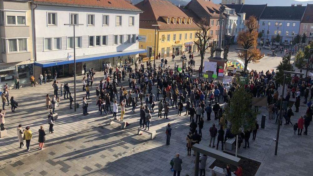 Rund 200 Demonstranten trafen sich in Knittelfeld