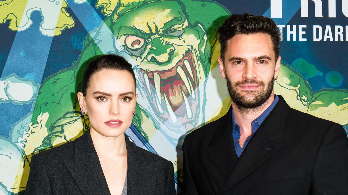 Star-Wars-Heldin Daisy Ridley mit ihrem Ehemann, dem britischen Schaupieler Tom Bateman