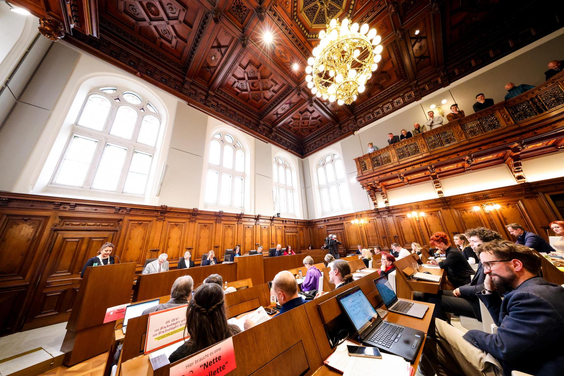 Juristisches Gutachten: Nach Absage durchs Land: Neuer Anlauf für großes Grazer Transparenzpaket
