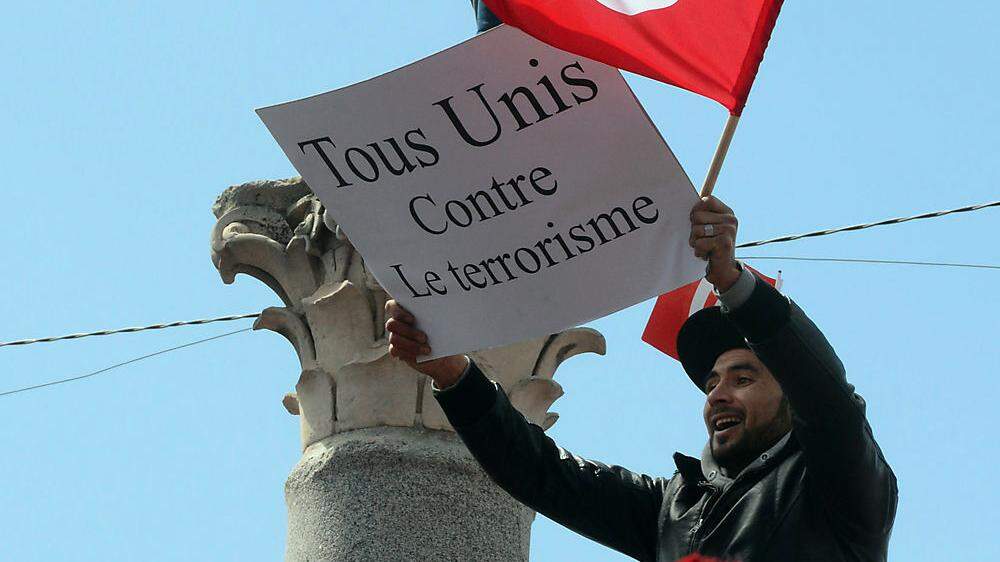Auch das gibt es in Tunesien: Alle vereint gegen des Terrorismus  