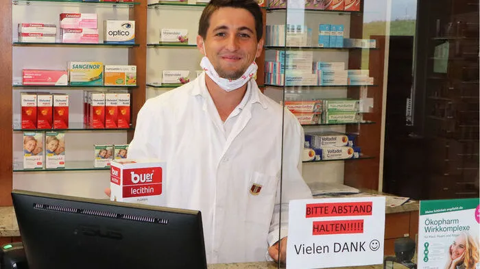 Martin Waditzer arbeitet mit Leidenschaft in der Vitalis Apotheke in Feldkirchen