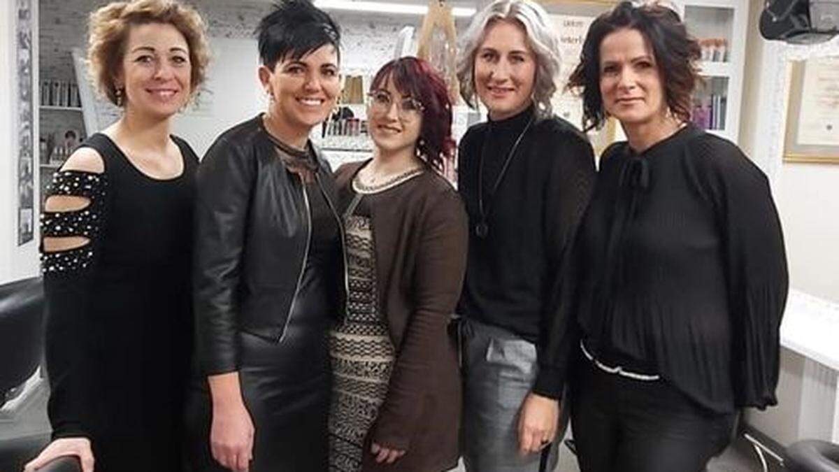 Kerstin Taferner, Birgit Spöck, Sarah Freithofer, Carina Zemasch und Conny Sacherer (von links)