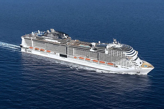 MSC Grandiosa. Die Reederei MSC Kreuzfahrten lässt heuer gleich zwei Schiffe vom Stapel: Im Frühjahr die MSC Bellissima, die ihre erste Saison im Mittelmeer verbringt. Die Grandiosa (Bild) geht am 10. November auf große Fahrt.