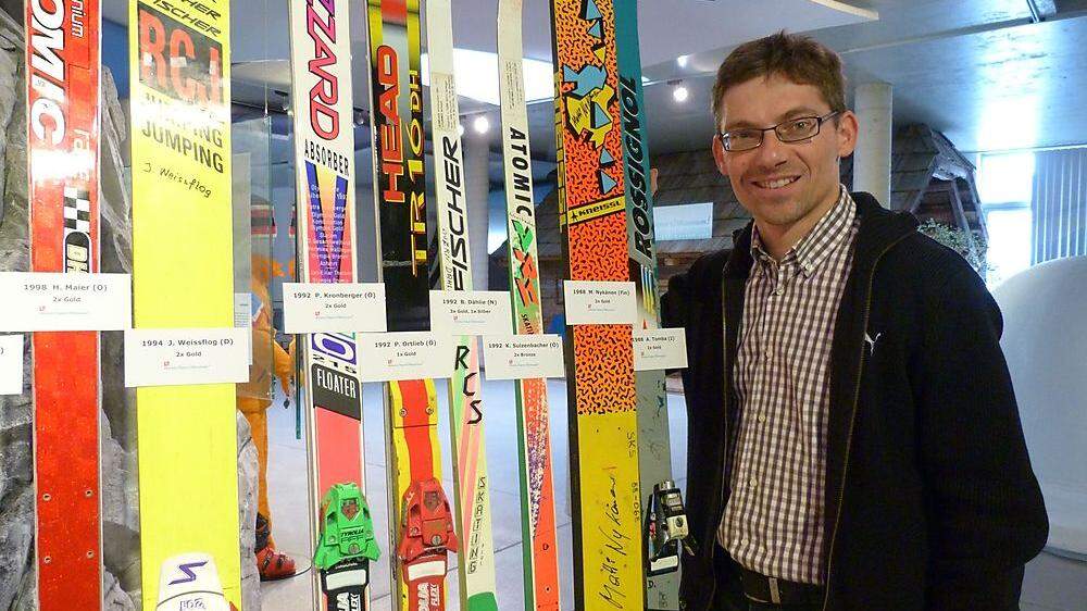 Die Ausstellung im Wintersportmuseum, hier mit Leiter Hannes Nothnagl, soll neu konzipiert werden