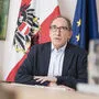 Gesundheitsminister Johannes Rauch im Interview mit Veronika Dolna. 