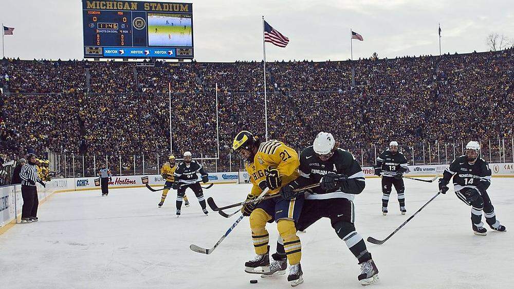  113.411 lautete die inoffizielle Zuschauerzahl am 11. Dezember 2010 im Duell zwischen der Michigan-State-Universität und der Michigan-Universität