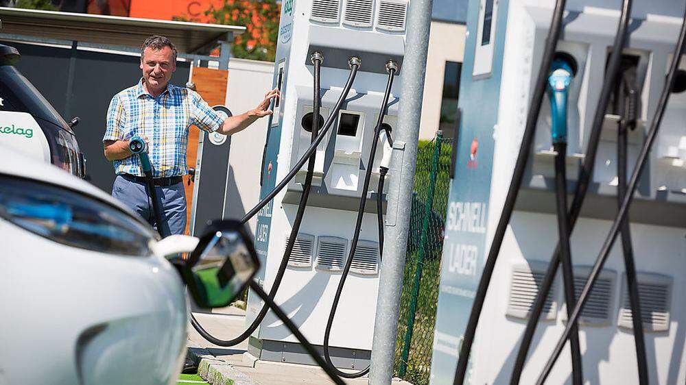 Mit 16 Ladestationen gibt es in Villach Österreichs größte E-Tankstelle