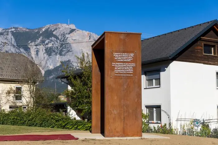 Denkmal Mahnmal an deportierte Familien in den Gemeinden Hohenthurn und Feistritz an der Gail Achomitz 