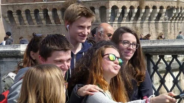 Im Kolosseum darf auf ein "Selfie" nicht verzichtet werden