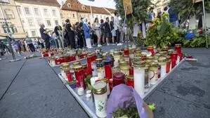 Am Grazer Hauptplatz wurde in den Tagen nach dem Amoklauf der Opfer gedacht