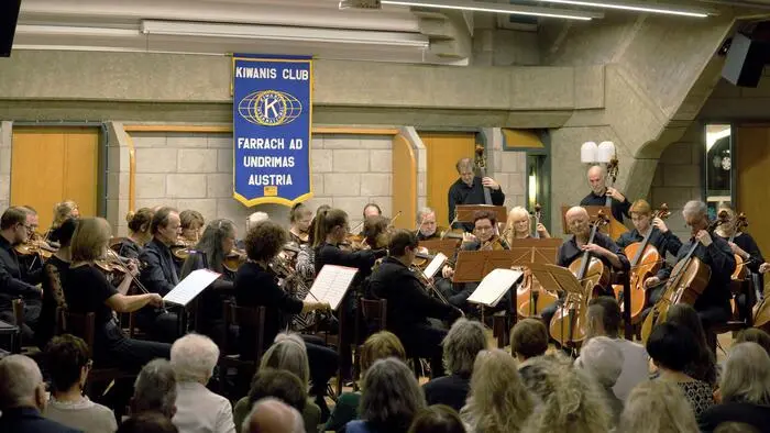 Der Kiwanis-Club Farrach ad Undrimas lud vor Kurzem zum Adventkonzert in das Schloss Großlobming.