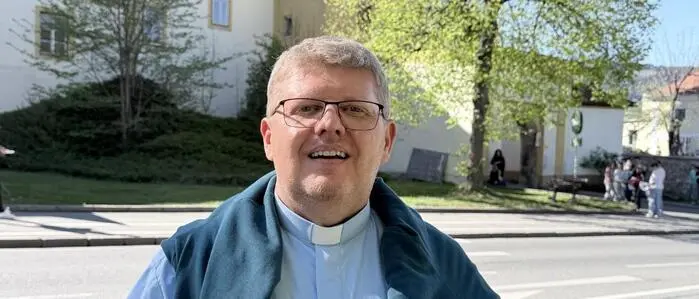 Mario Brandstätter entschied sich in den 1990er-Jahren als gelernter Kaufmann beim Konsum dazu, Priester zu werden 