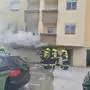 Die Feuerwehr verhinderte ein Übergreifen des Feuers auf das gesamte Haus