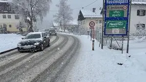 Schon am Donnerstagvormittag gab es im Raum Hermagor Schneefall mit ersten Verkehrsbehinderungen