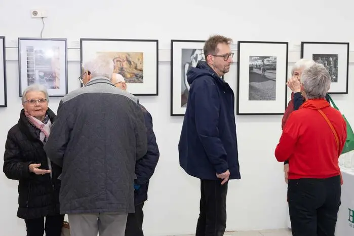 Besonders das Zusammenspiel von Malerei und Fotografie wurde vielfach gelobt.